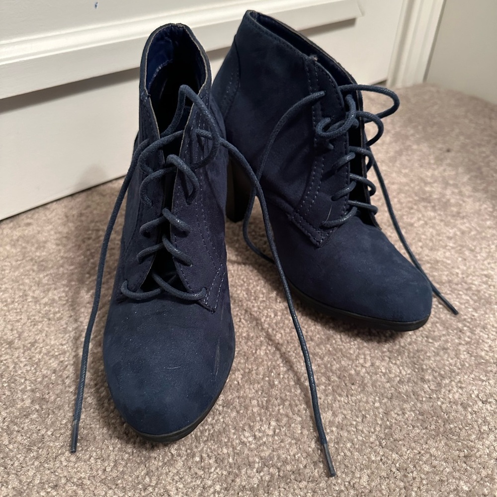 Rialto Women’s Ankle Boots with Heel, Size 5.5, Blue Color, Never Worn (NWOT)